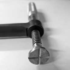 Adjustable Pipe Clamp System 28 300×300