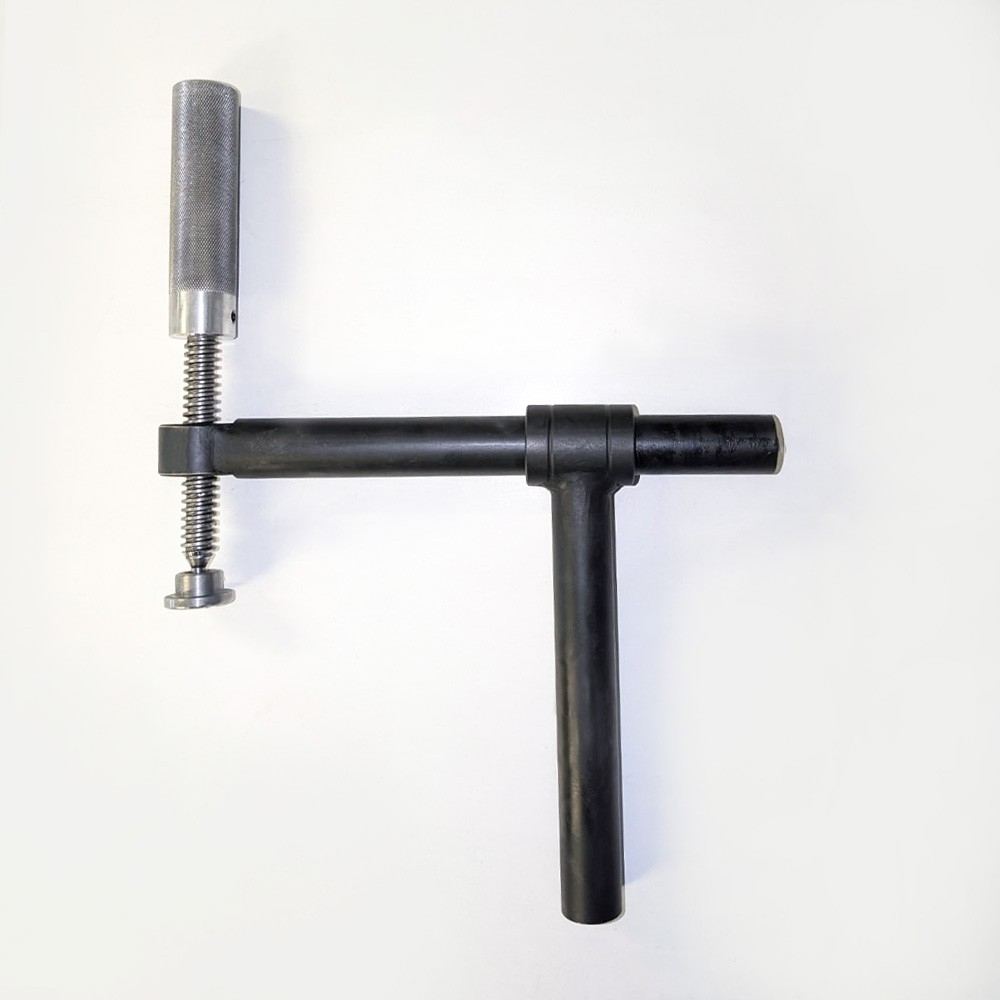 Adjustable Pipe Clamp System 28 300×300